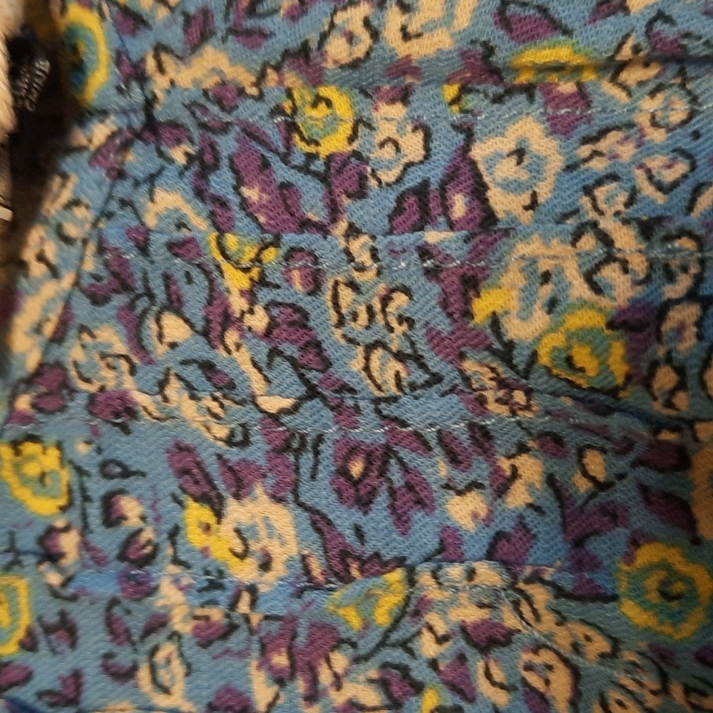 Universal Thread Top. Nwt. - image 7